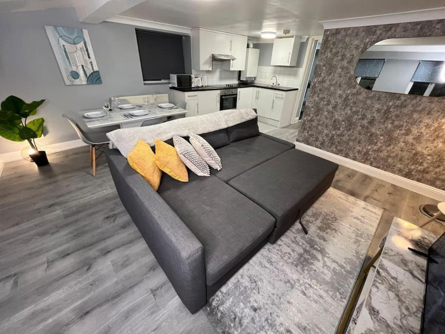 Modern With Stylish Terrace - Your London Oasis! Екстериор снимка